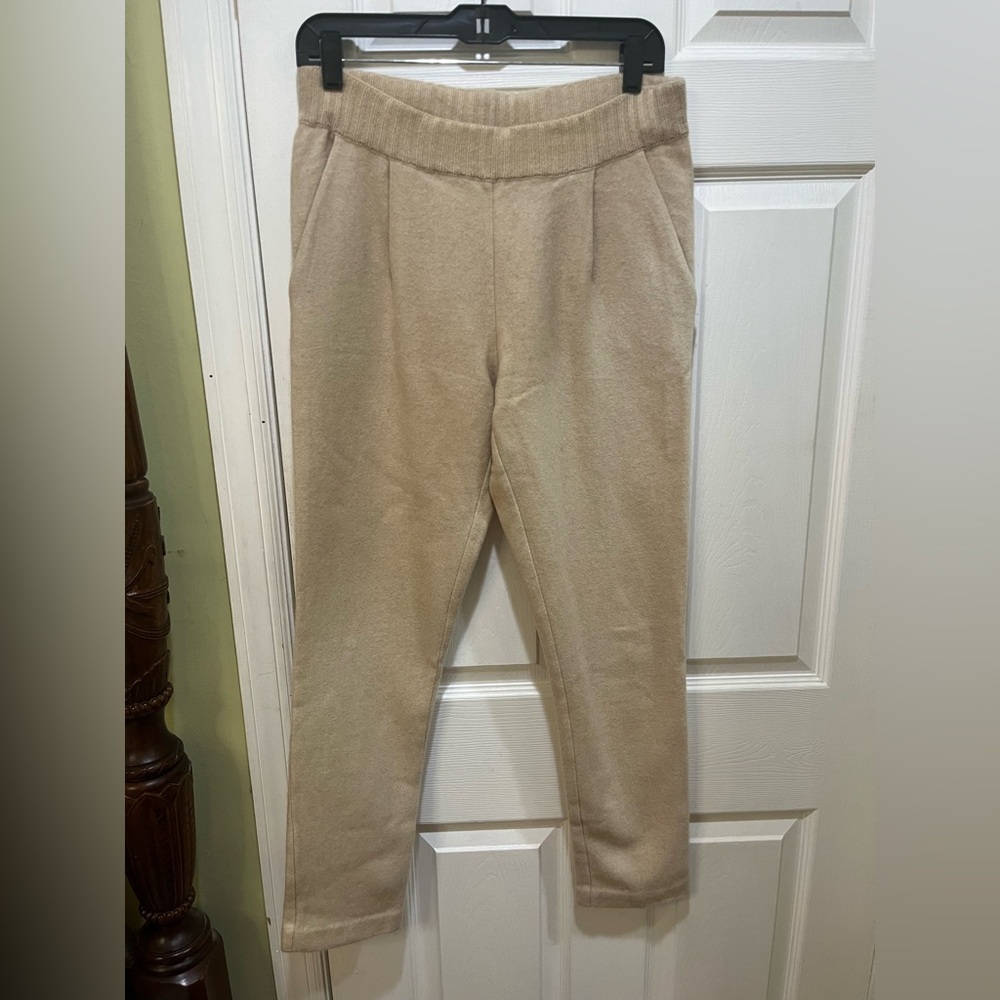 Alpe 100% Cashmere pull on pants.  EU 38